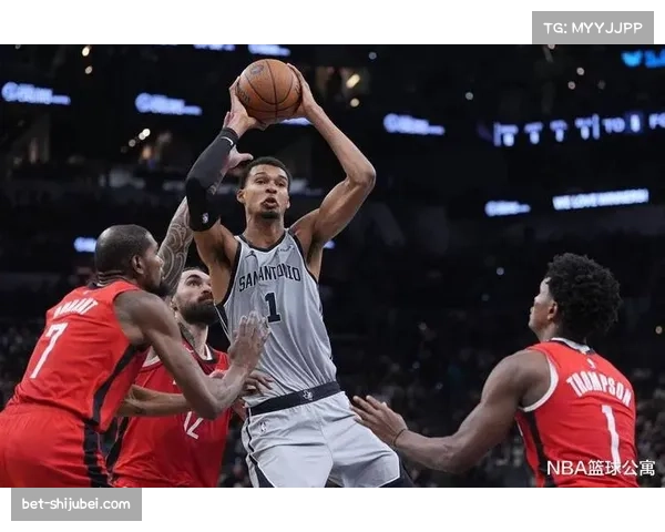 马刺攻防效率双双进入联盟前八 年轻球队展现战术纪律 马刺攻防效率双双进入联盟前八 年轻球队展现战术纪律