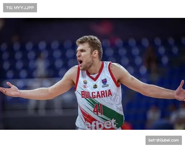 奥林匹亚科斯篮板保护不力 失误偏多导致落败